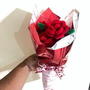Red pipe cleaner Roses Bouquet
